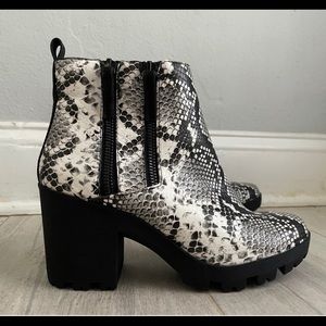 Mix No 6 “Cooya” Bootie